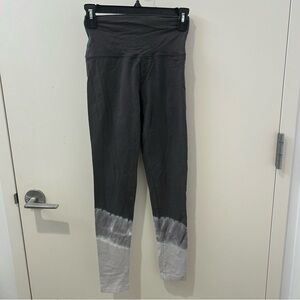 dark grey ombre leggings
offline by aerie
og legging hi-rise 
size small